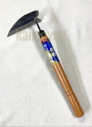 画像3: 信秀 ねじり鎌 125ｍｍ　M-221 片手で扱いやすく、家庭菜園や庭の手入れにぴったり